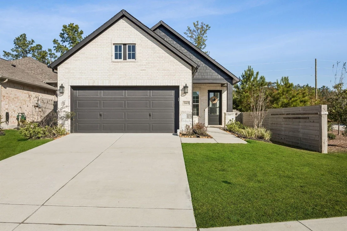 Photo of 15611 Red Panda Road