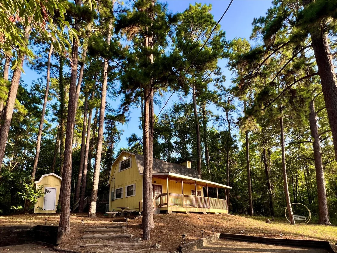 Photo of 1 Hilltop Circle