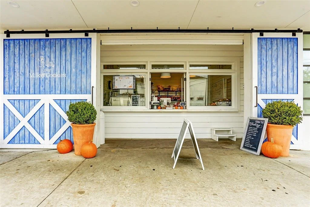 Photo of 6632 Brompton Road