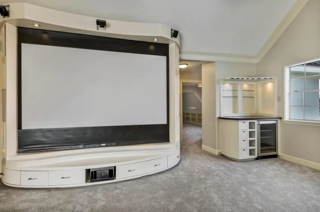 Photo of 35 W Isle Place