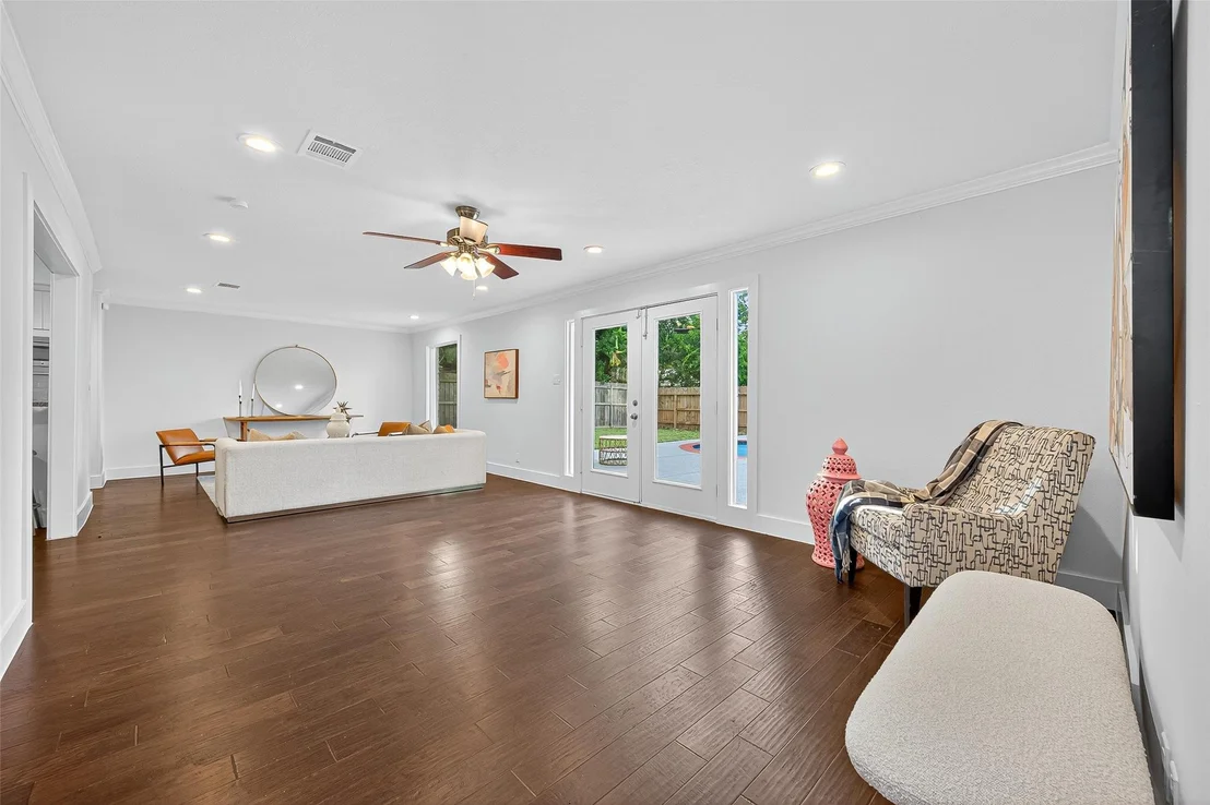 Photo of 9618 Meadowbriar Lane