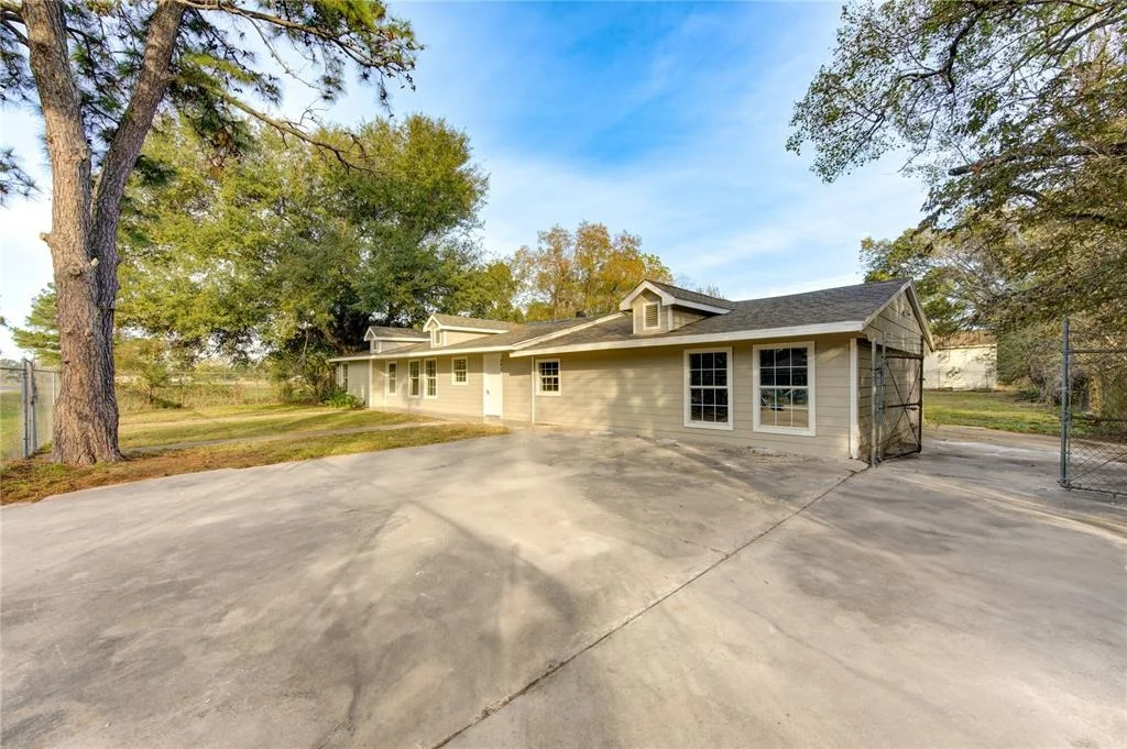 Photo of 142 Azalea Street