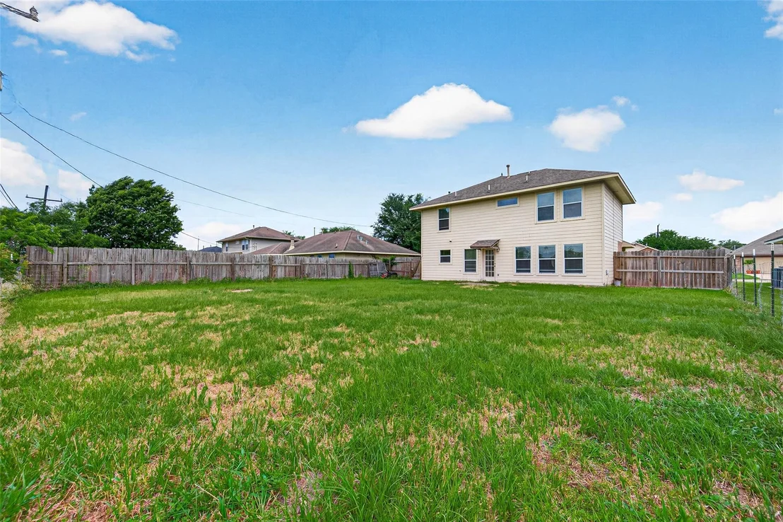 Photo of 707 Mockingbird Street