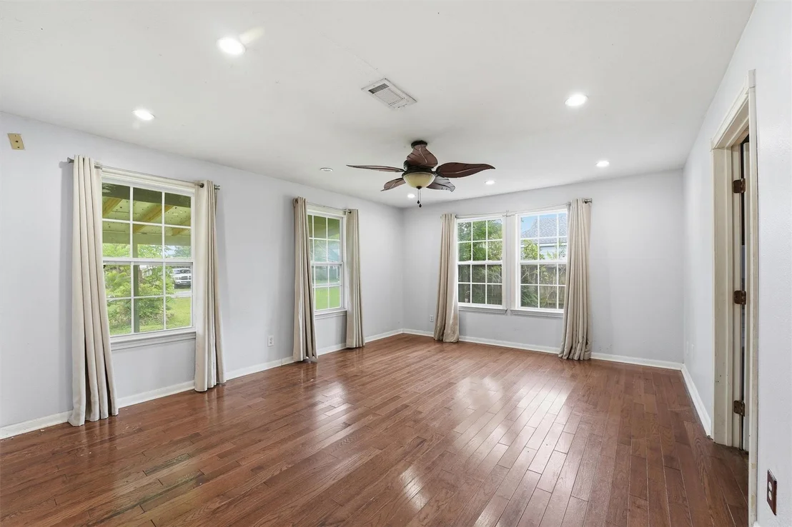 Photo of 2922 Pansy Street