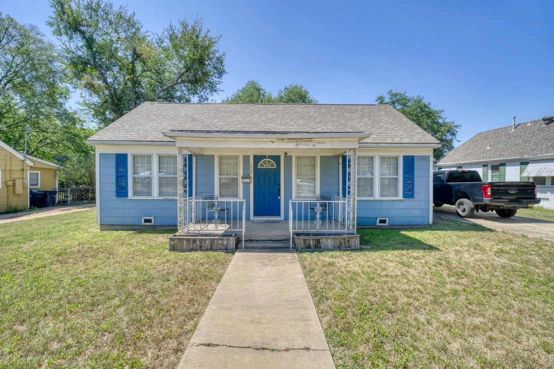 Photo of 1004 Milner