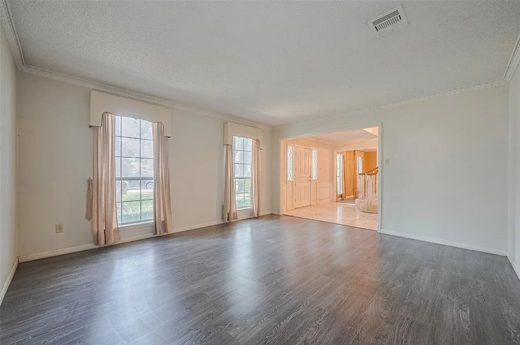 Photo of 5318 Foresthaven Drive