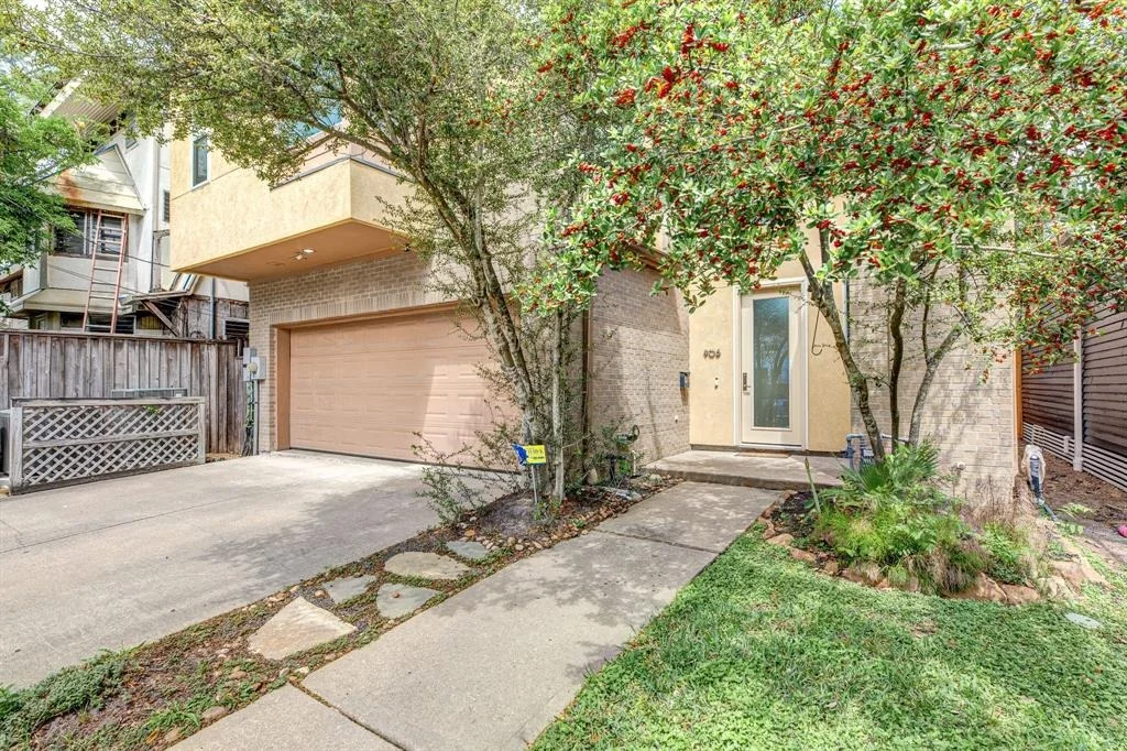 Photo of 906 Willard Street