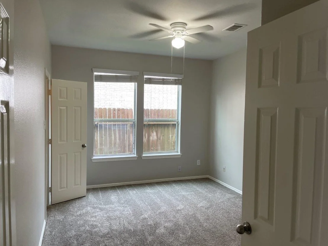 Photo of 827 Chase View Drive