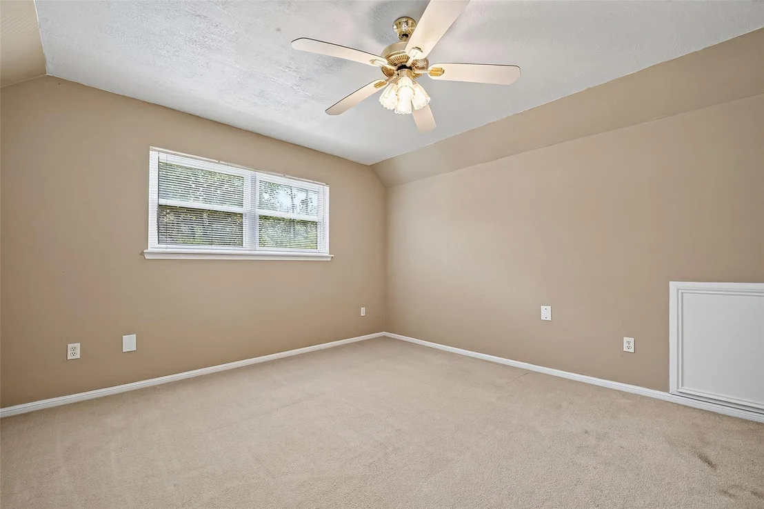 Photo of 560 Savannah Park