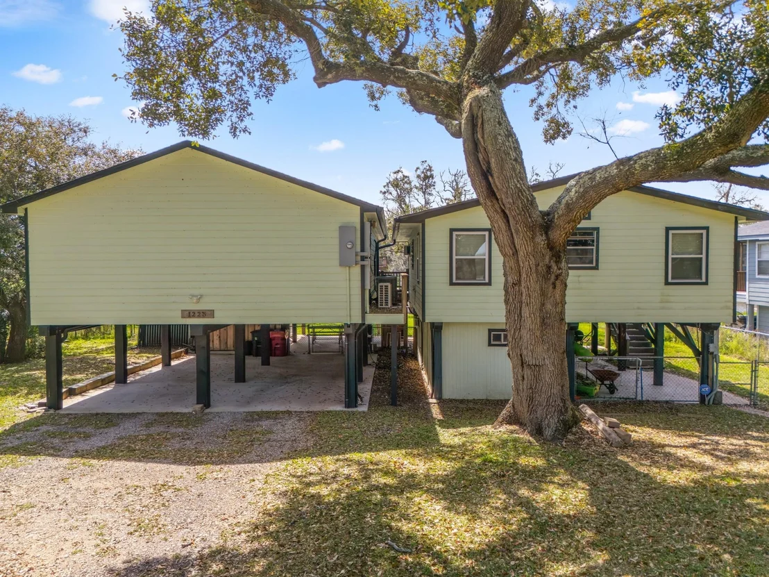 Photo of 1225 Private Road 652