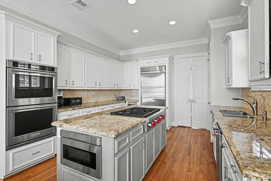 Photo of 5808 Fordham Street