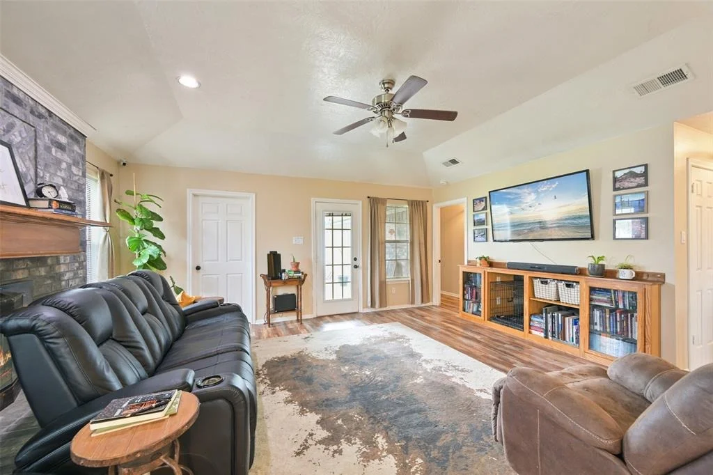 Photo of 16706 Bear Bayou Drive