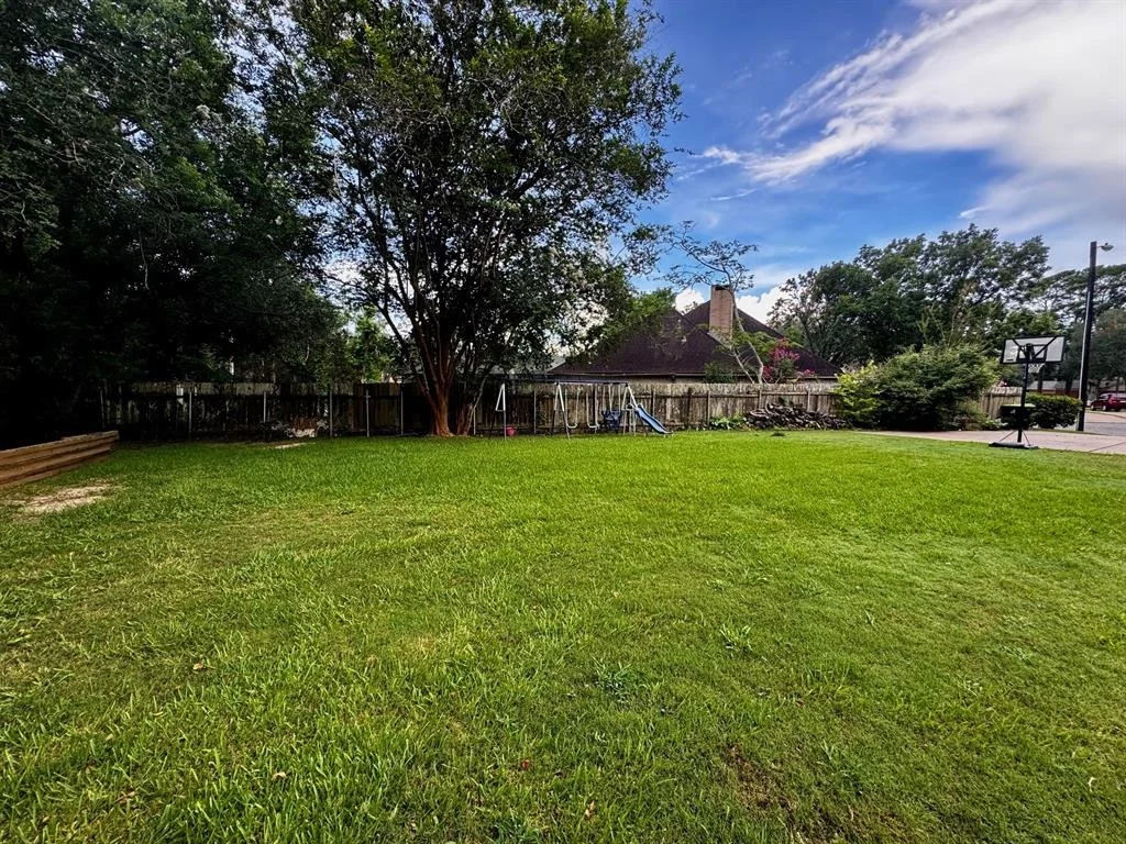 Photo of 2814 Oak Drive