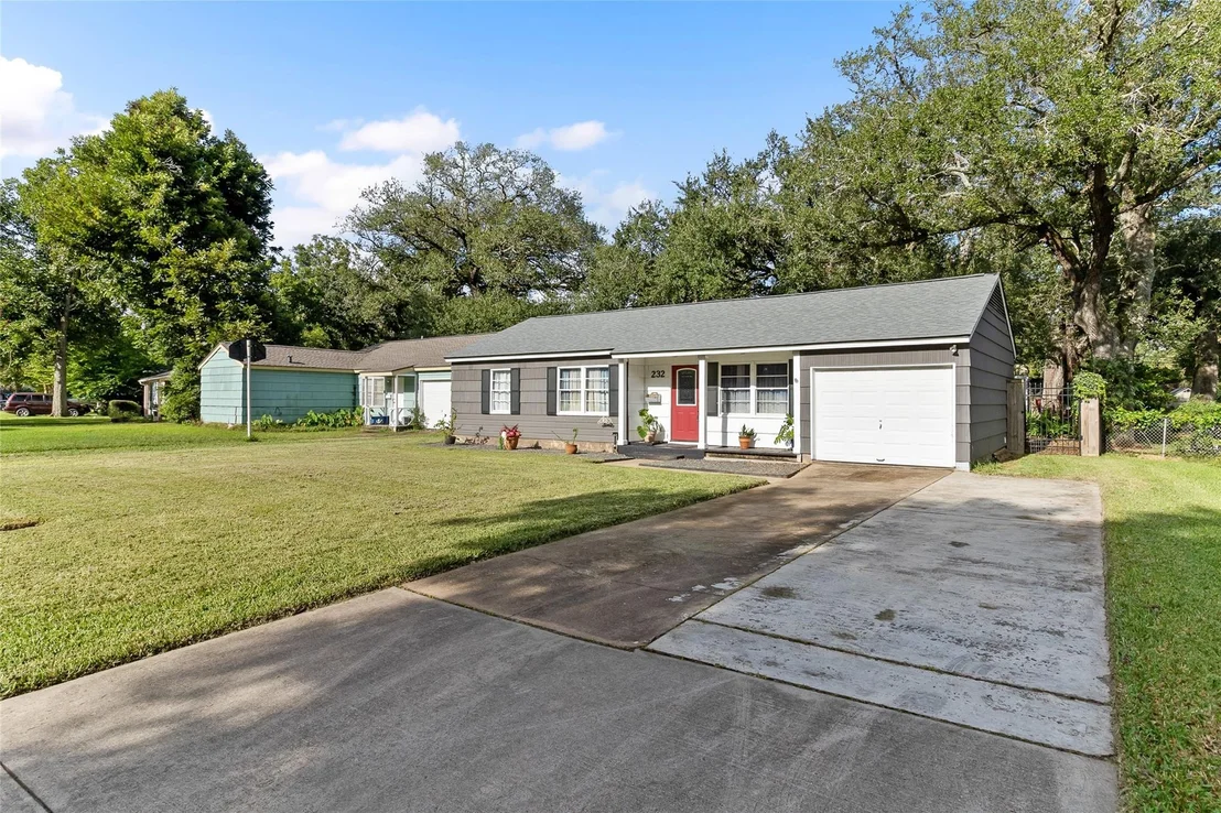 Photo of 232 Laurel Street