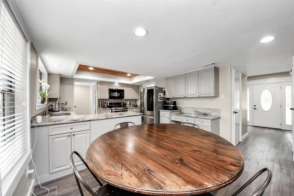 Photo of 2914 Silver Falls Drive