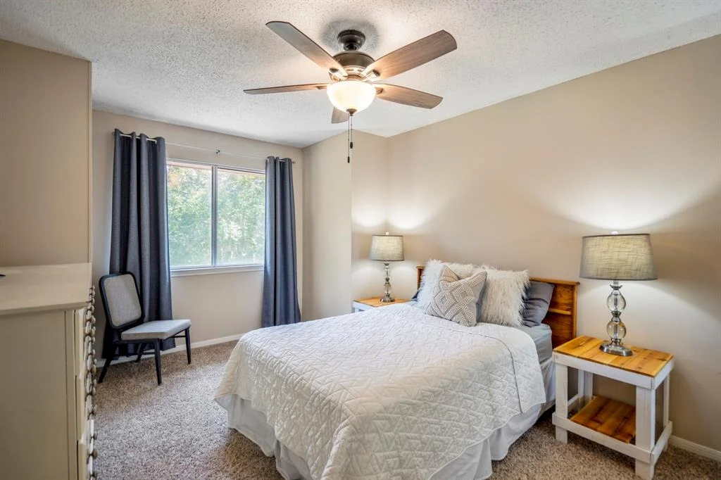 Photo of 6806 Peace River Drive