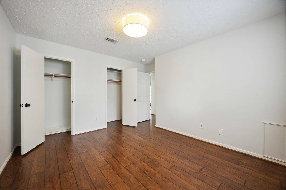 Photo of 4723 Lost Oak Drive