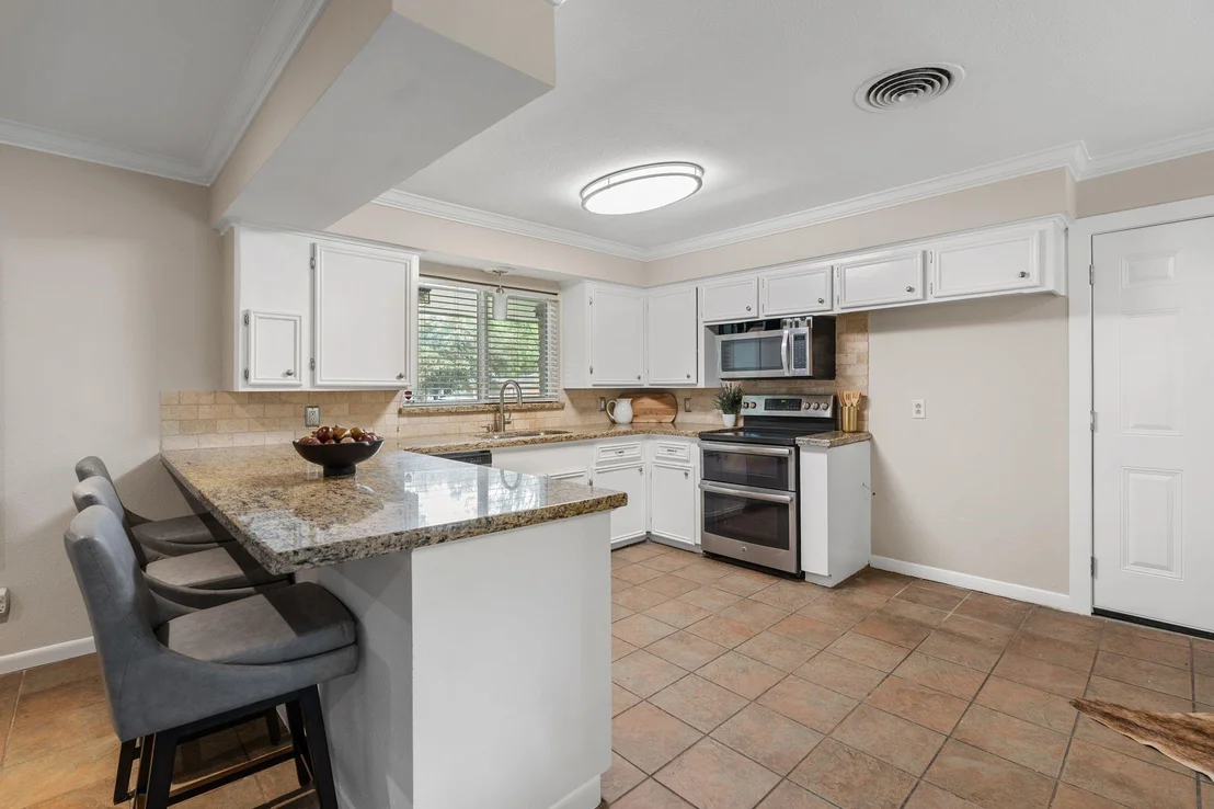 Photo of 5314 Creekbend Drive