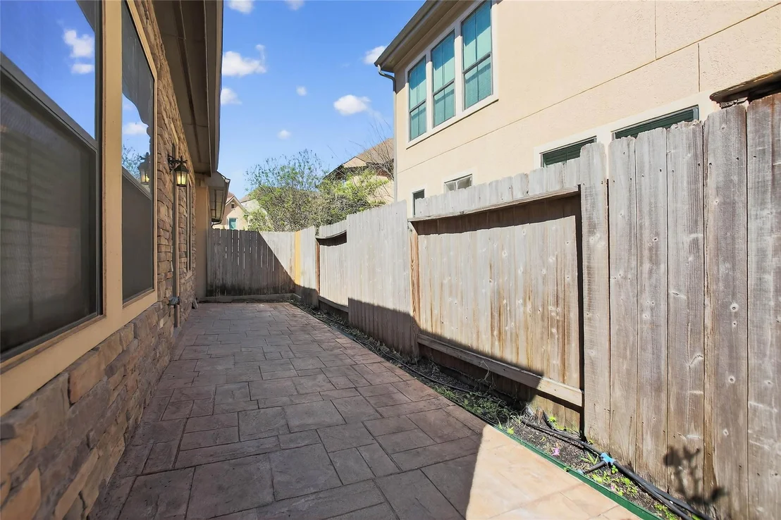 Photo of 11638 Royal Oaks View