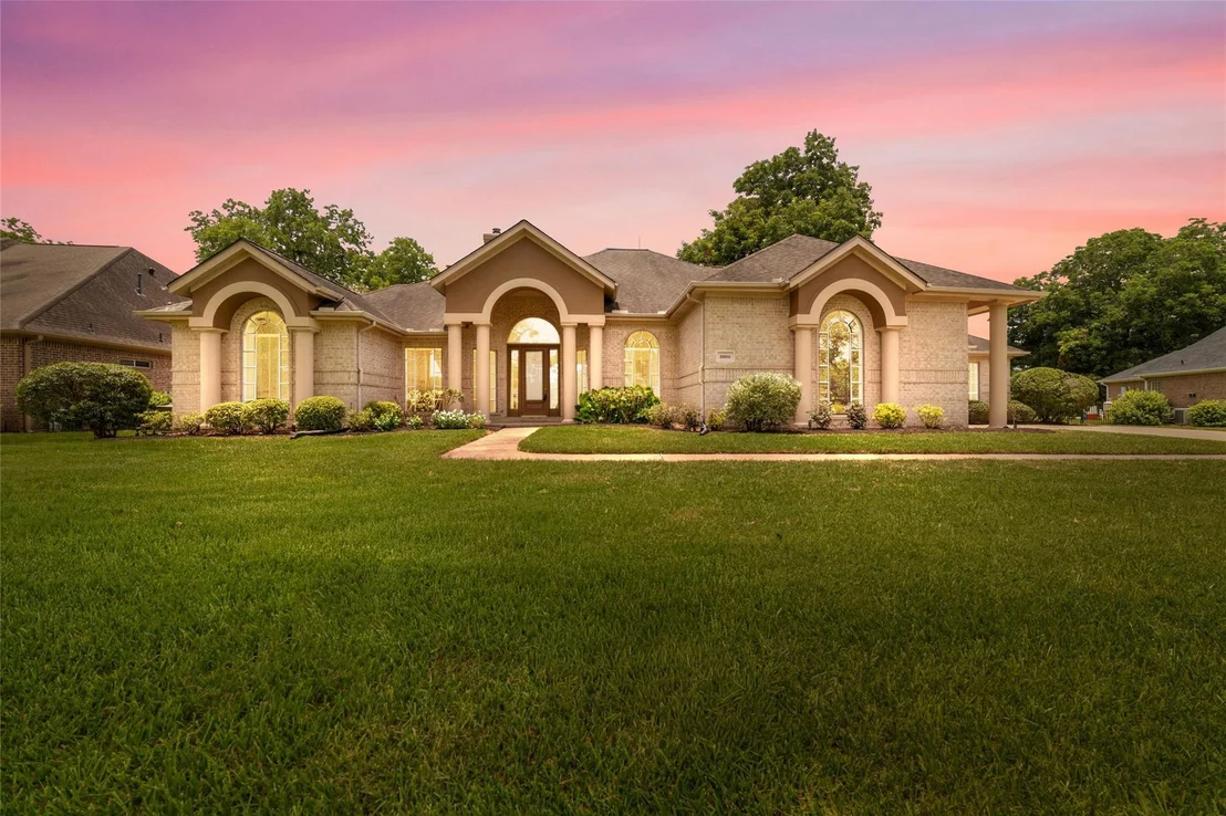 Photo of 32610 Whitburn Trail