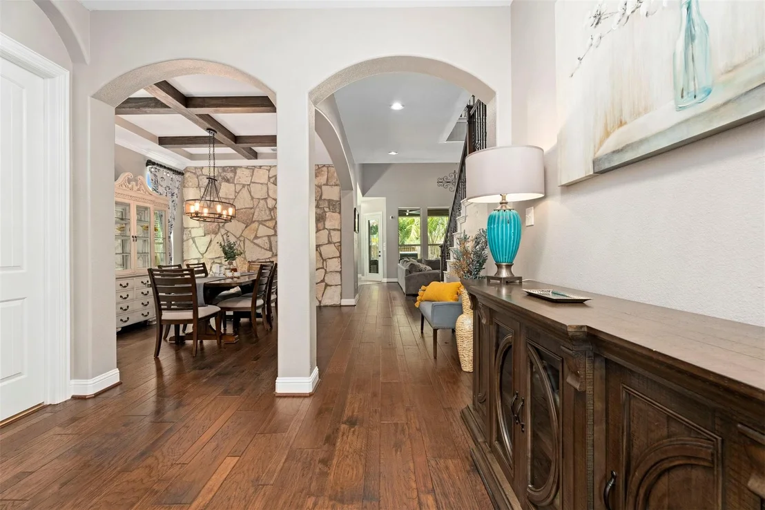 Photo of 9030 Lacombe Lane