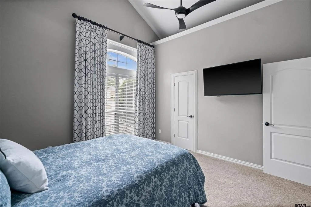 Photo of 420 Bunker Drive
