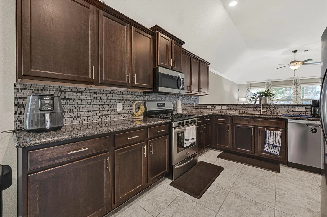 Photo of 930 S Chamfer Way