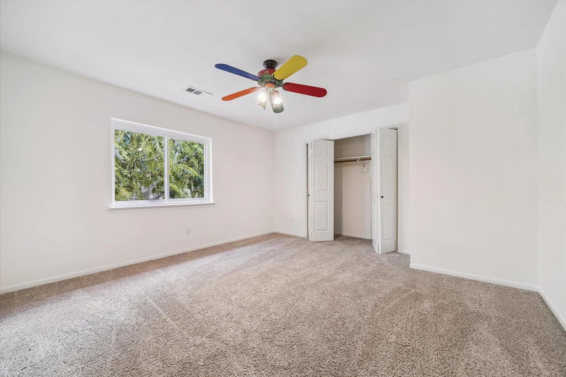 Photo of 6914 Hearthside Drive