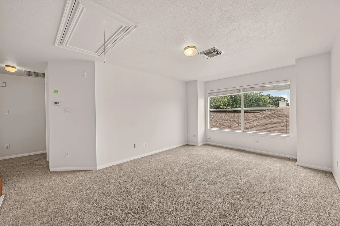 Photo of 6027 Dunsley Drive