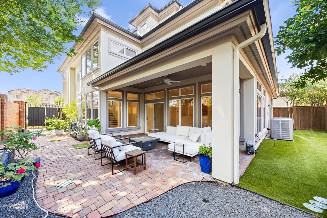 Photo of 2814 Tudor Manor