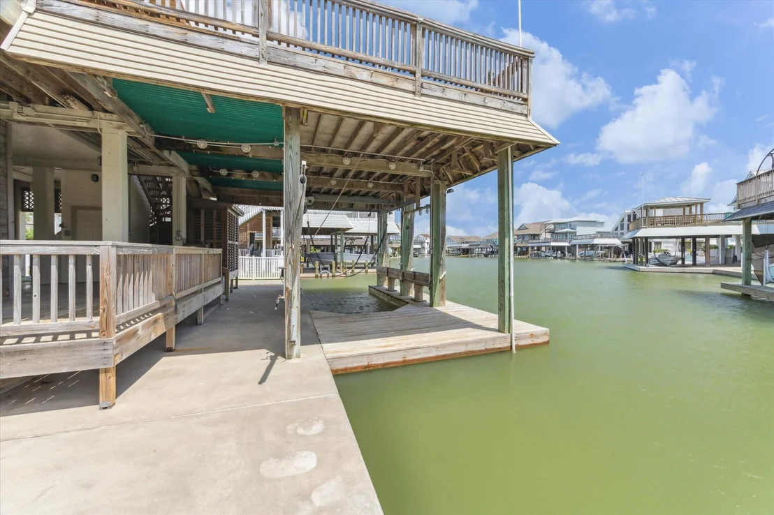 Photo of 1339 Outrigger