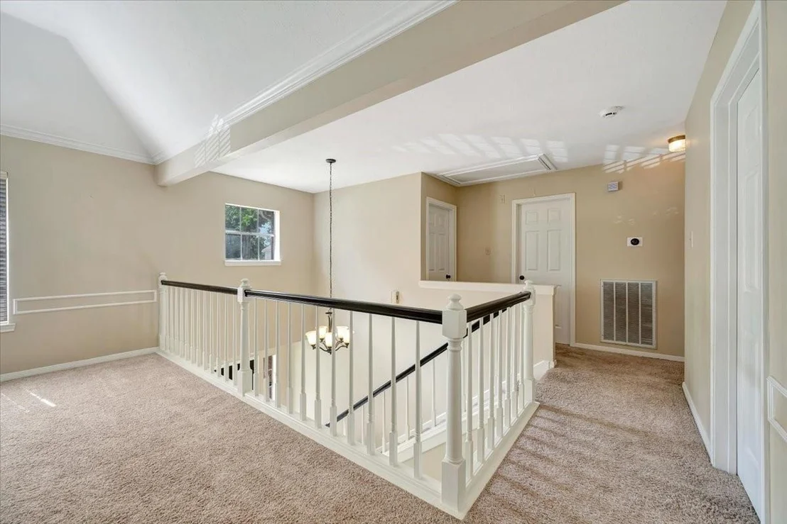 Photo of 15110 Greenleaf Lane