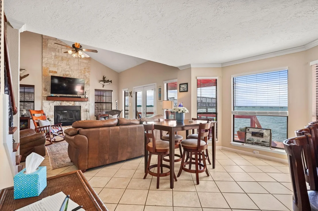 Photo of 16402 Clear Water Circle