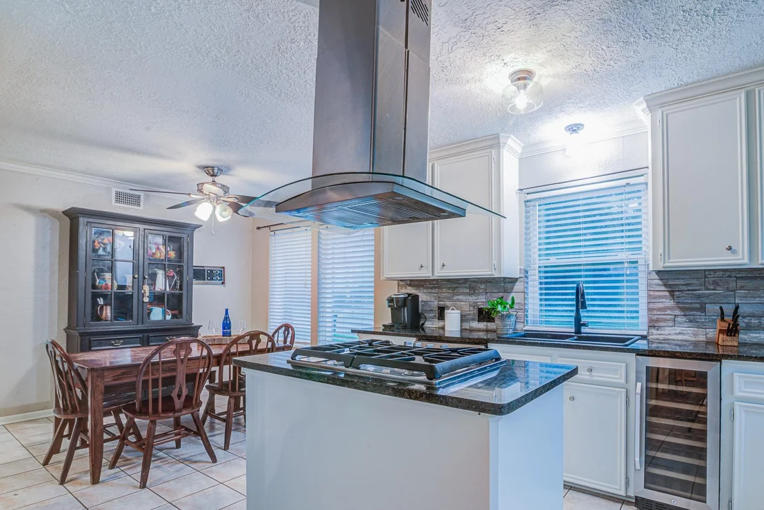 Photo of 16402 Clearcrest Drive