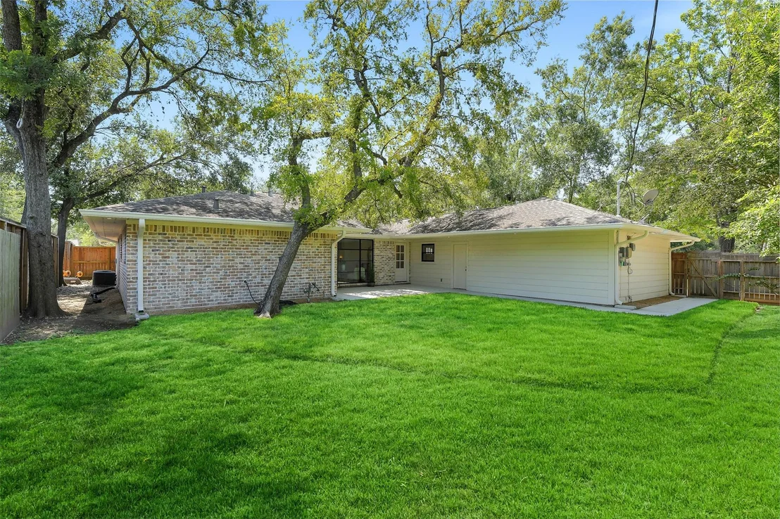 Photo of 10726 Riverview Drive