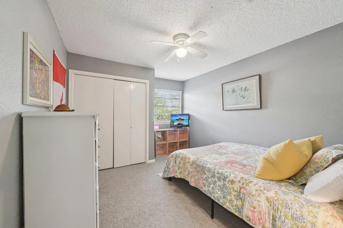 Photo of 3218 Knoll West Drive