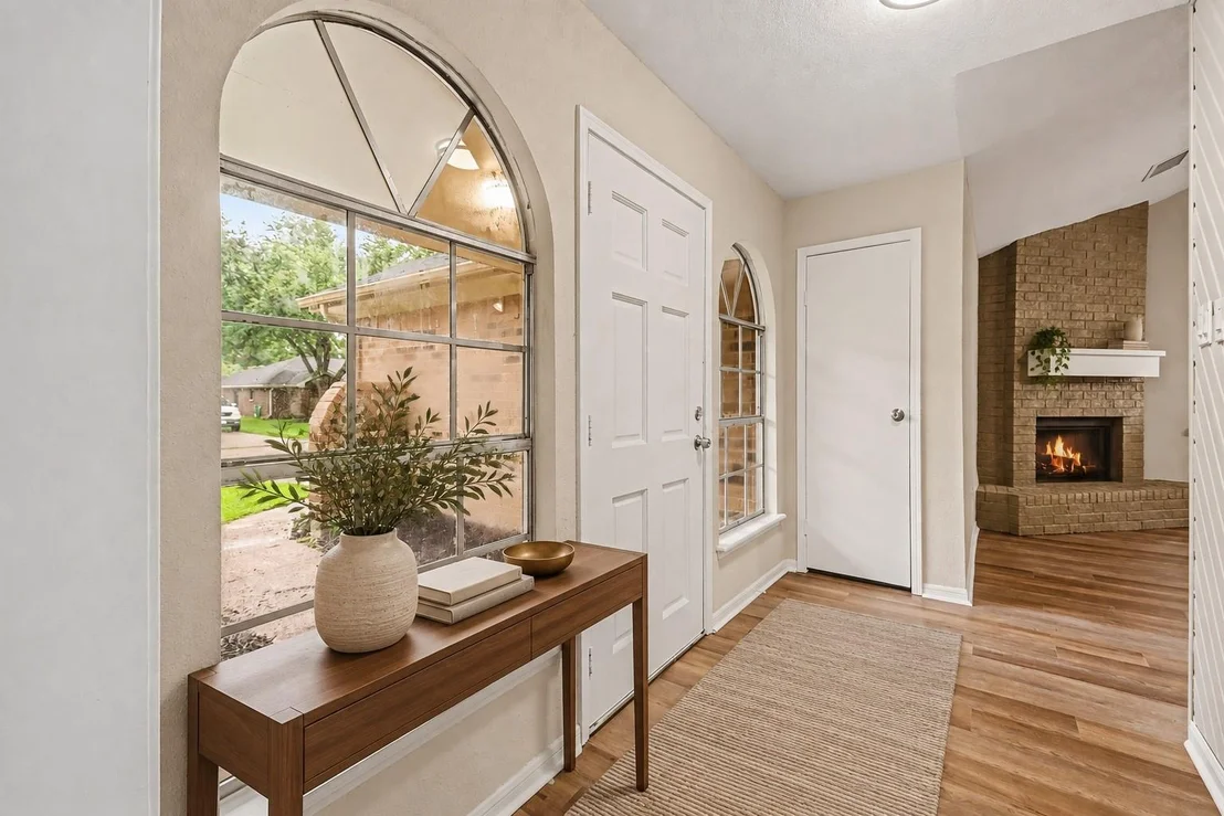 Photo of 3810 Clover Drive
