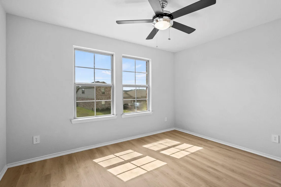 Photo of 5143 Hedgerose Lane