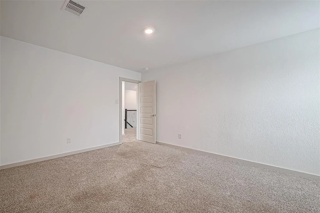 Photo of 28322 Hannahs Harbor Lane