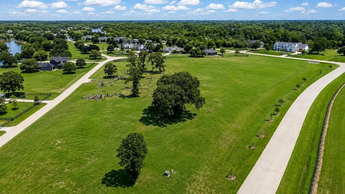 Photo of 30810 Riverlake Road