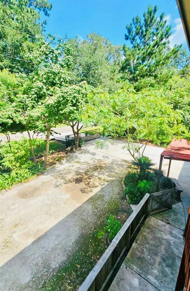 Photo of 19639 Maple Lane