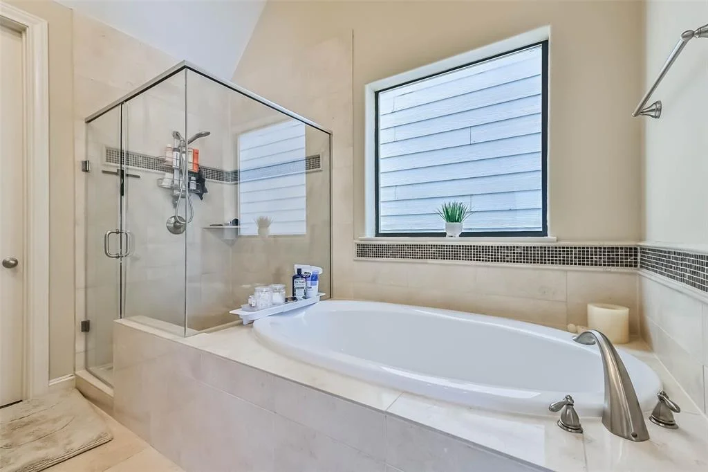 Photo of 2425 Polk Street
