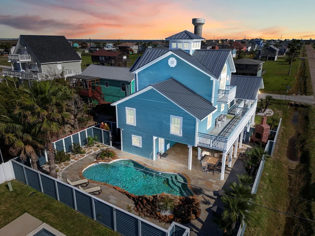 Photo of 16544 John Silver Road