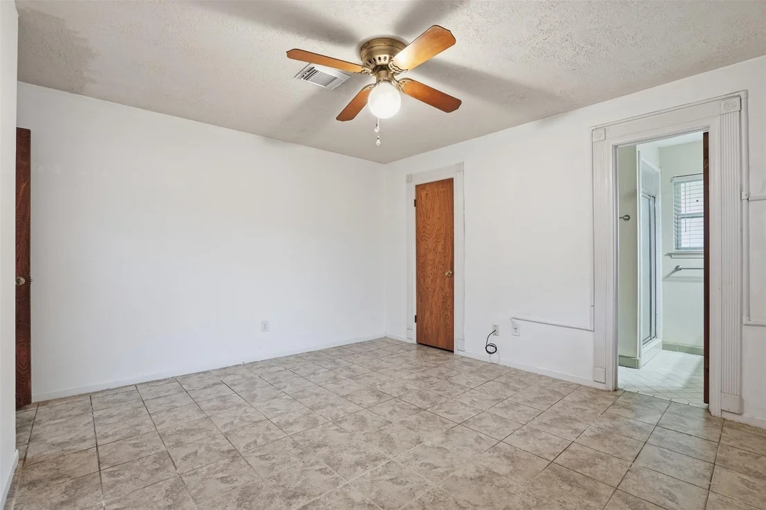 Photo of 2605 Burke Road