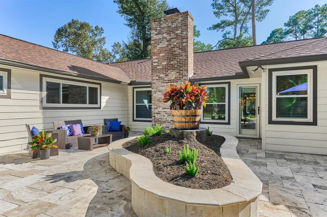 Photo of 6006 Bayonne Drive