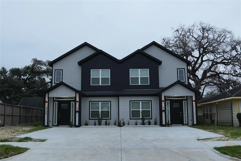 Photo of Unit AB at 3706 Eagle Street