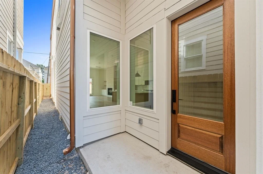Photo of 324 Aurora Street