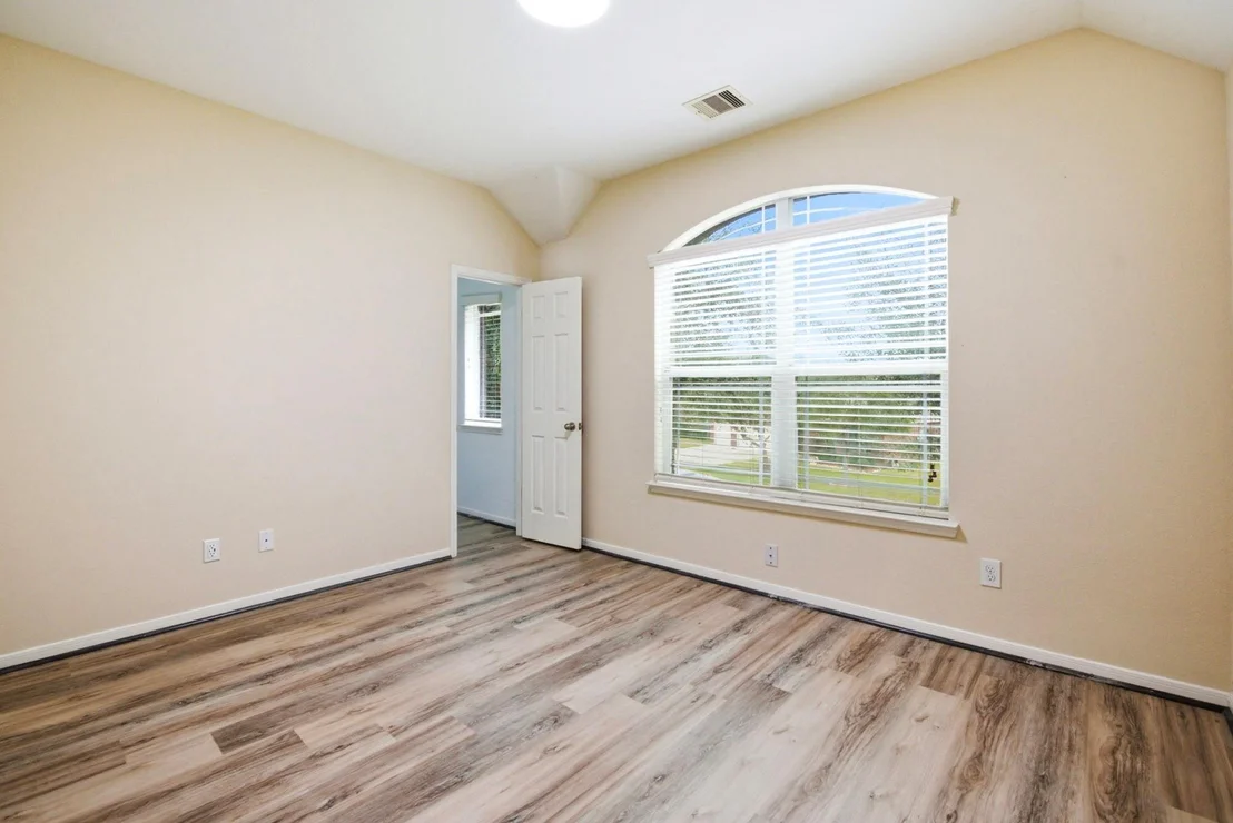 Photo of 5002 Rollingstone Road