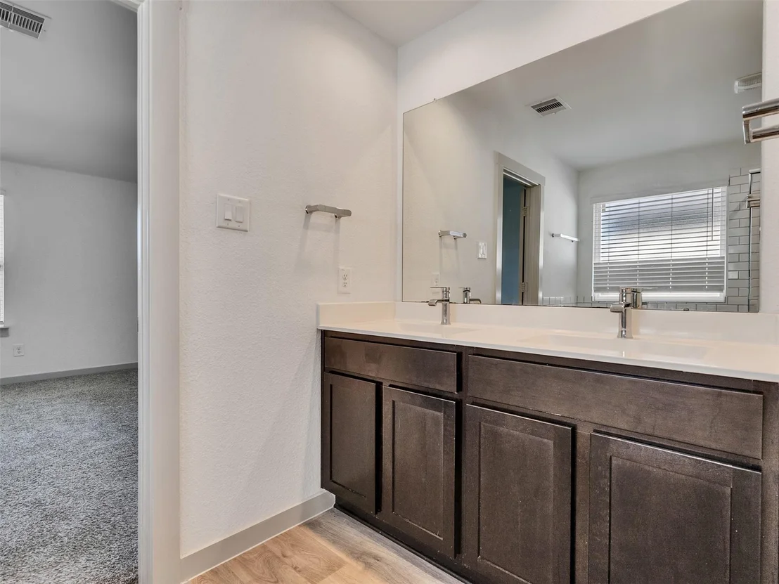 Photo of 818 Betsy Hill Drive