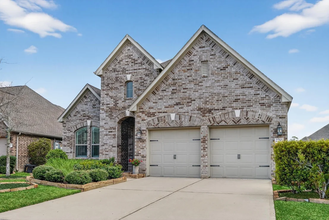 Photo of 2791 Hidden Hollow Lane